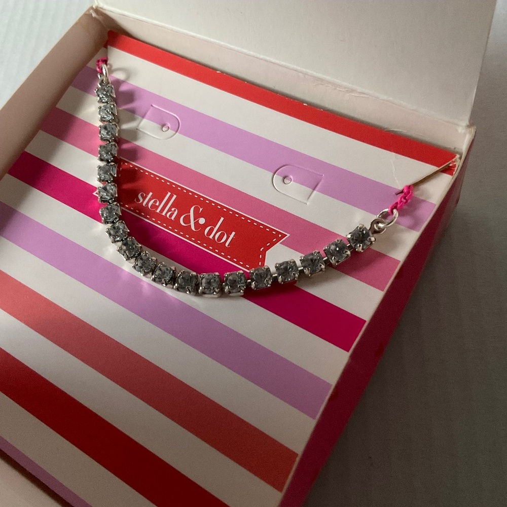 Stella & Dot Sparkle & Shine little girls necklace with box